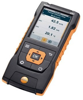 Комплект Testo 440 с зондом с обогреваемой струной и кейсом Комплект Testo 440 с зондом с обогреваемой струной и кейсом